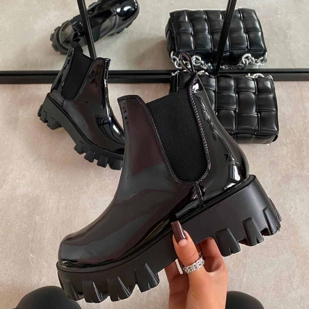 NWOT Platform Boots